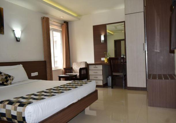 Hotel South Regency, Ernakulam Kochi Exterior foto