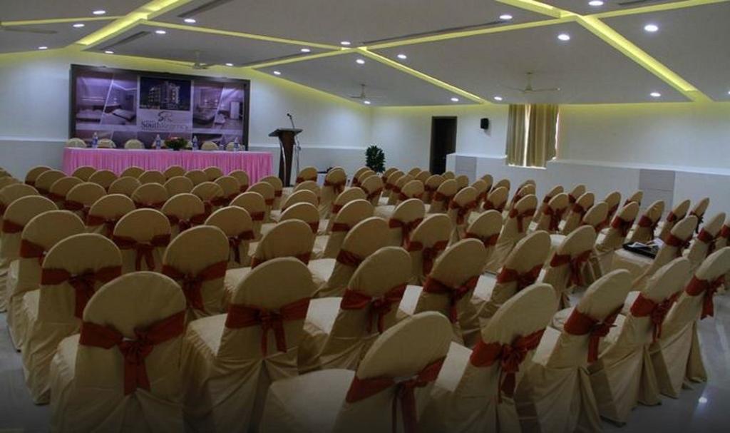 Hotel South Regency, Ernakulam Kochi Exterior foto