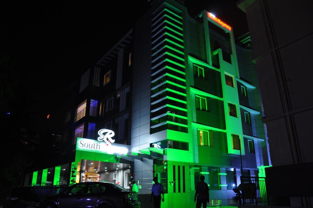 Hotel South Regency, Ernakulam Kochi Exterior foto